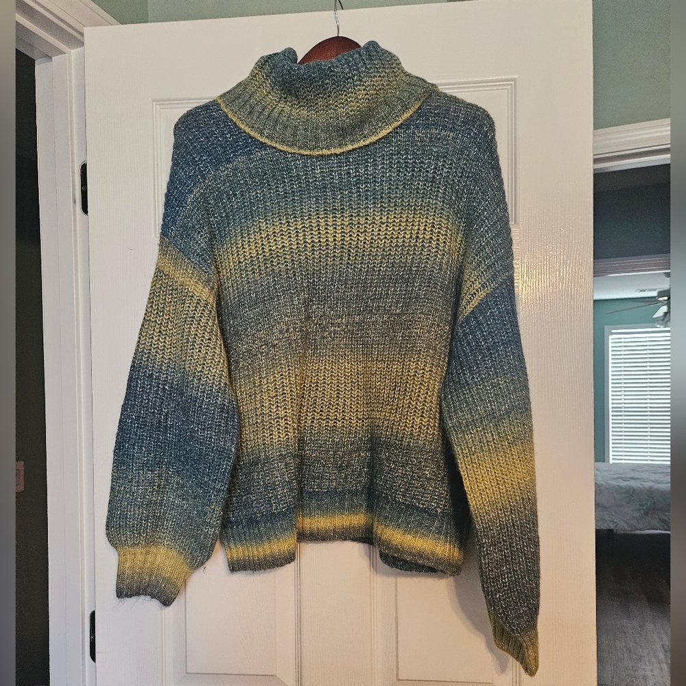 Old Navy Blue and Green Ombre Turtleneck Sweater